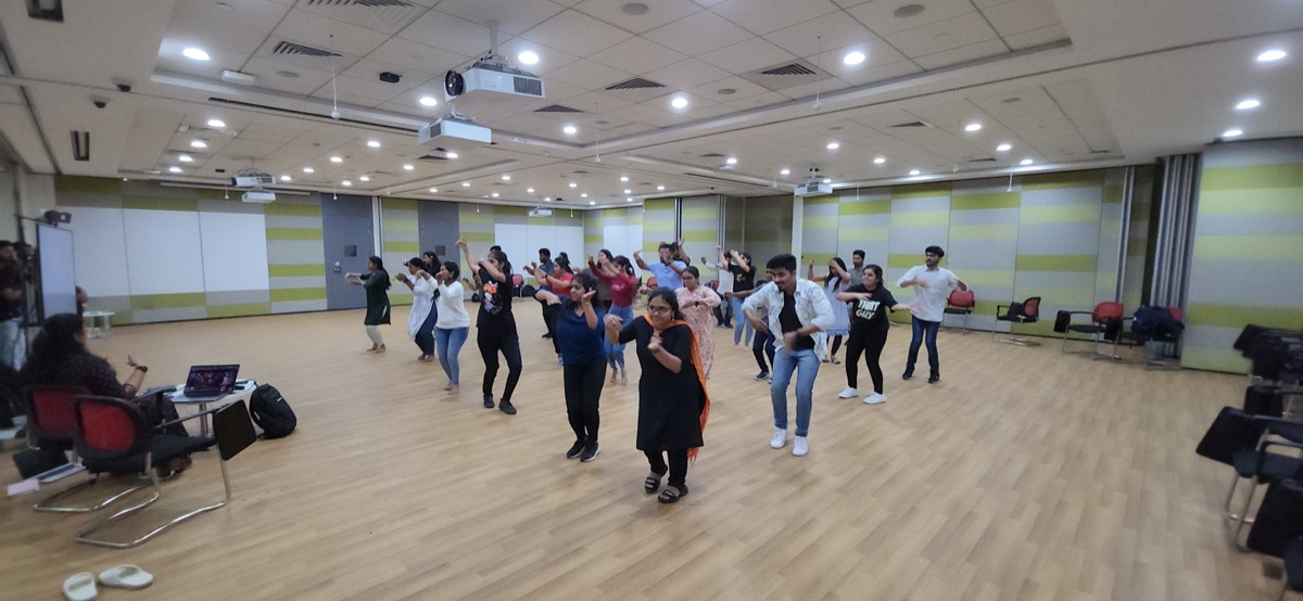 Dance workshop by Zealots Dance Crew Hyderabad participants